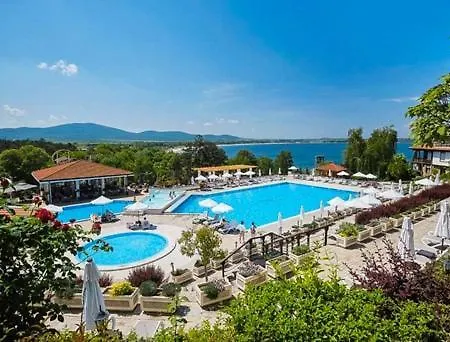Apartmán Santa Marina - Designer With Sea View Terrace & Pools